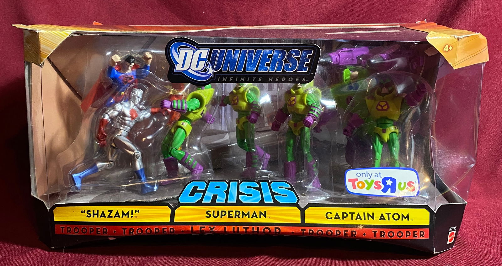 DC Universe Infinite Heroes Crisis Battle for Metropolis Figures - Box has Dents: DC Universe Infinite Heroes Crisis Battle for Metropolis Figures - Box has Dents