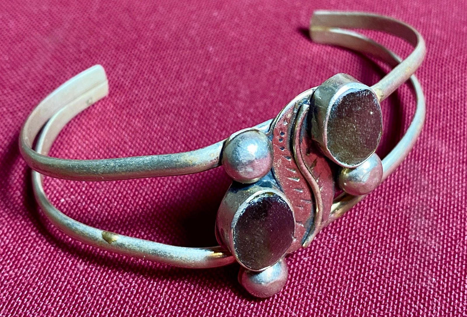 Mexico Alpaca Cuff Bracelet with Two Stones: Mexico Alpaca Cuff Bracelet with Two Stones