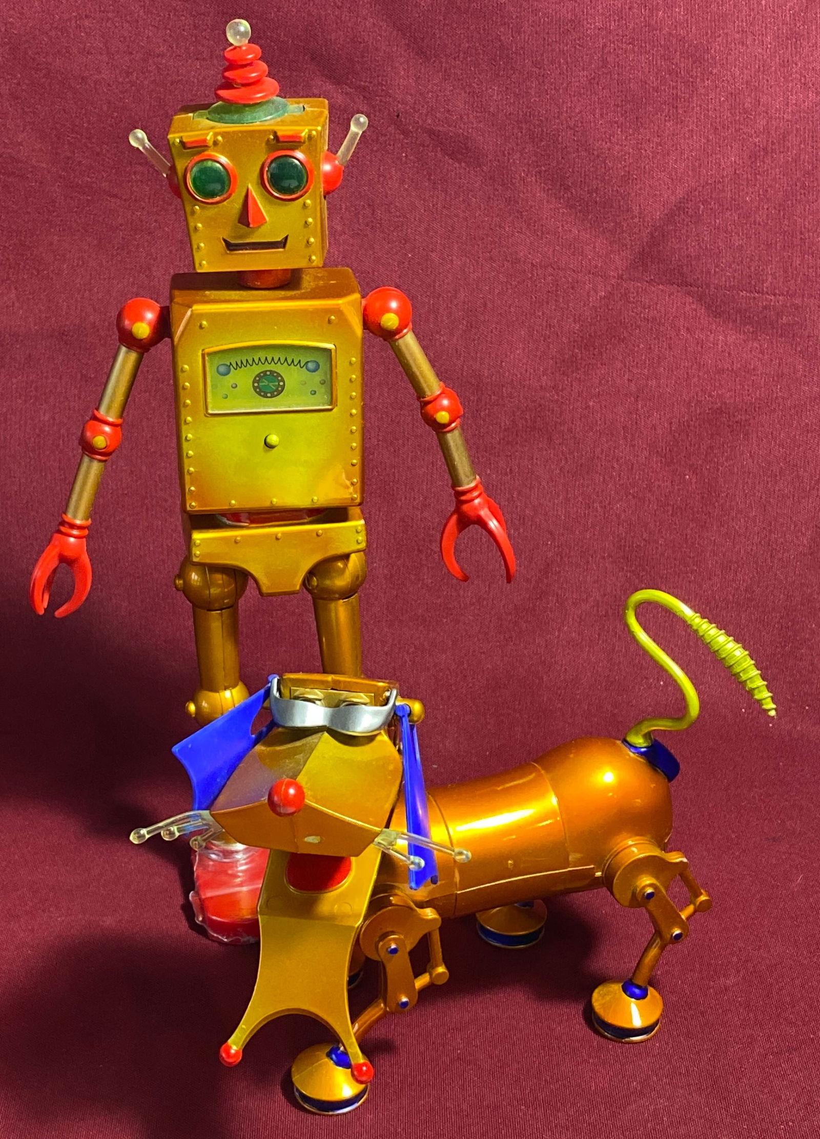 1999 Nova's Ark Figurines - Nova & Sparky - Nova Figure Lights Up: 1999 Nova's Ark Figurines - Nova & Sparky - Nova Figure Lights Up