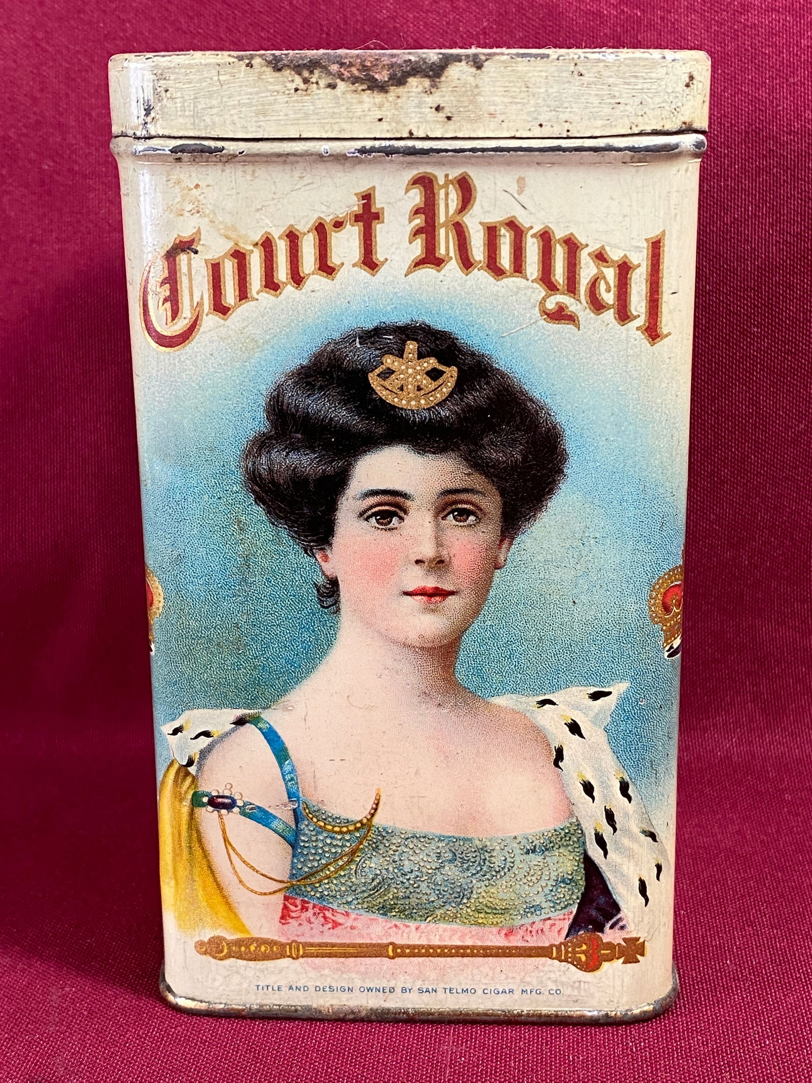 Court Royal Advertising Tobacco Tins (1 of 10)