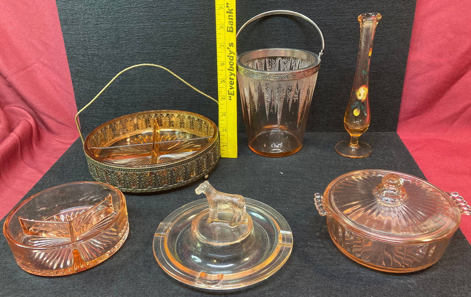 Six Pieces of Pink Depression Glass - Various Styles (1 of 4)