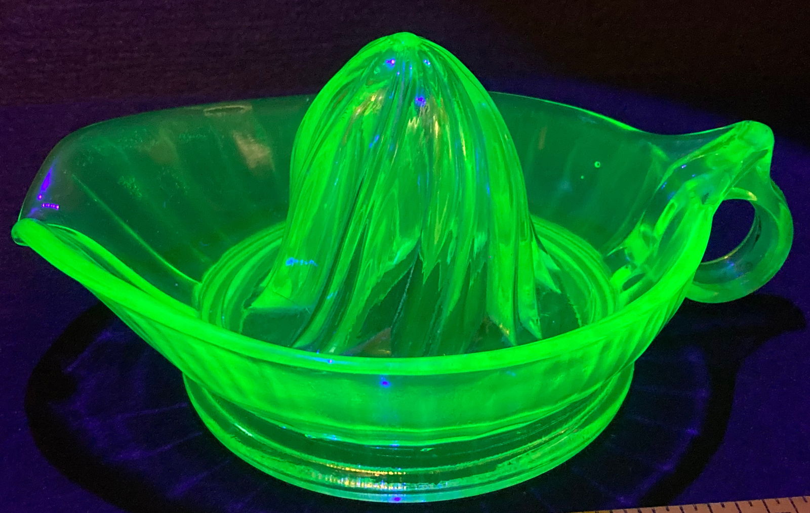 Large Green Uranium Glass Juicer: Large Green Uranium Glass Juicer
