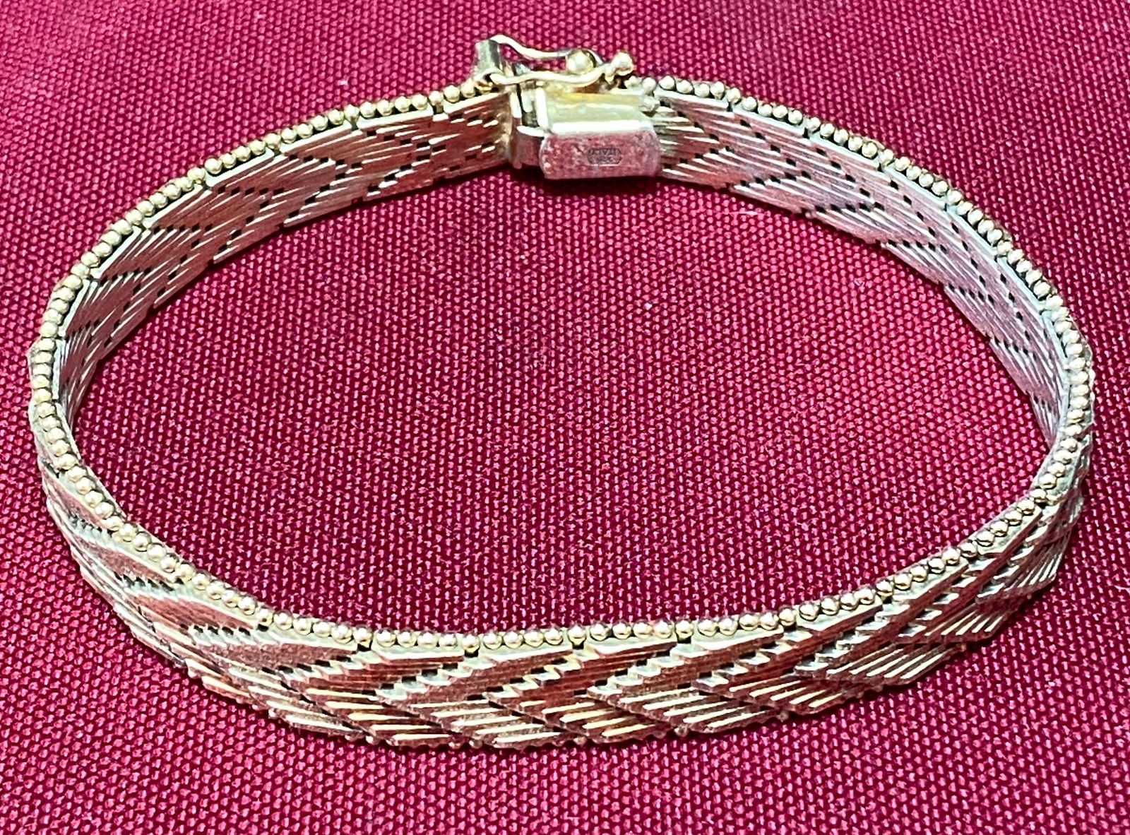 Sterling Silver Herringbone 7" Bracelet - 23.94 Grams (1 of 6)