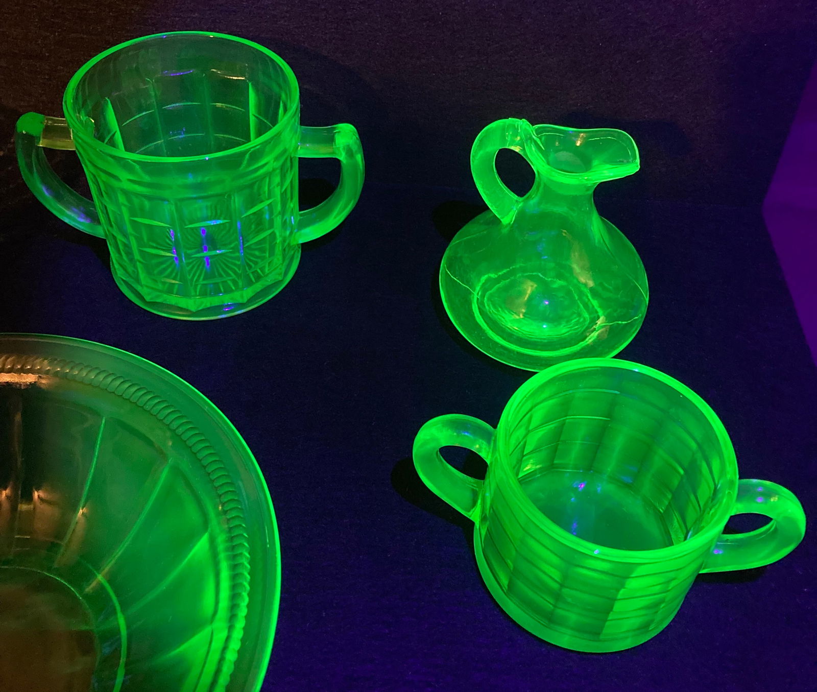 Five Assorted Uranium Glass Pieces - 3