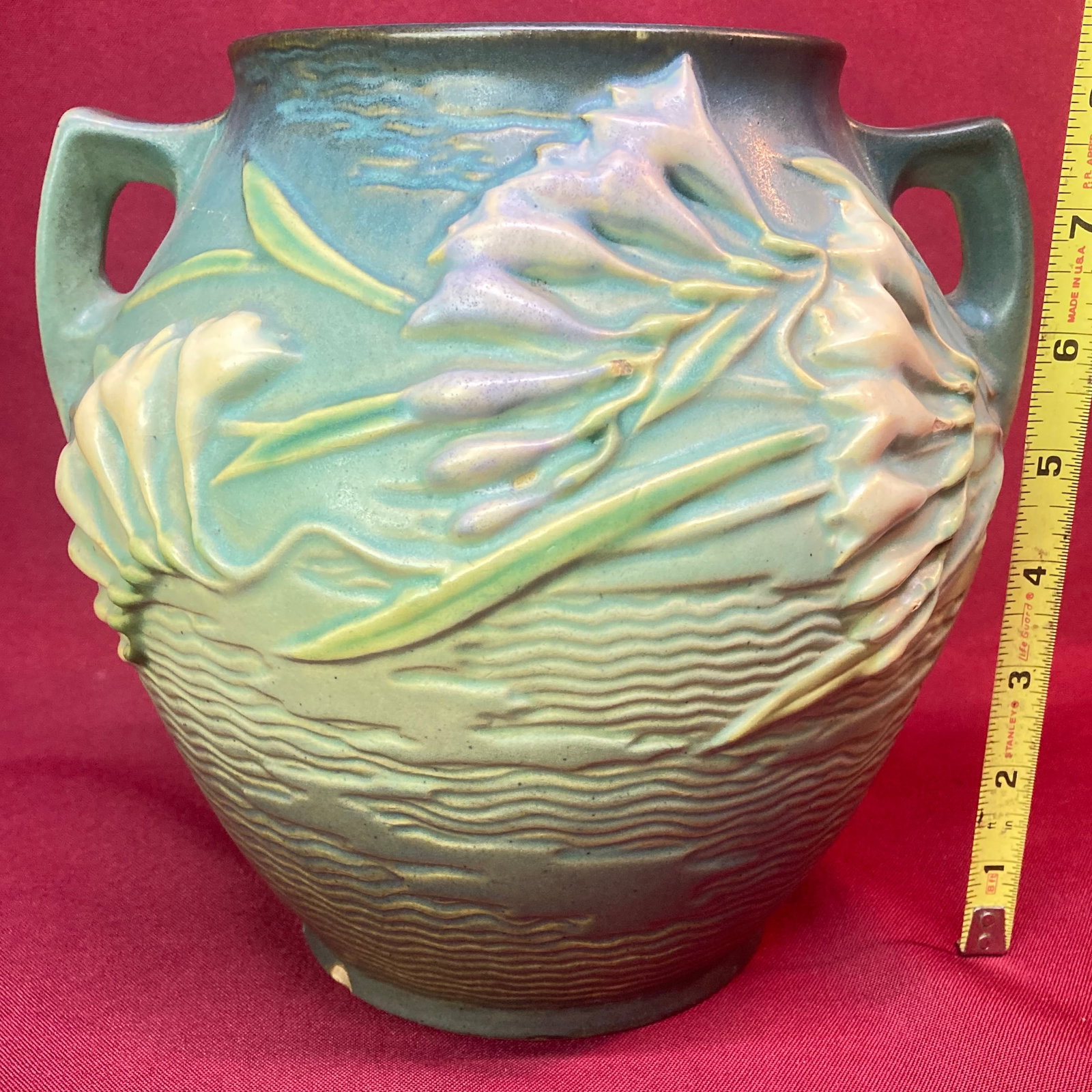 Older Roseville Art Pottery - 1945 Green Ceramic Pottery Freesia Vase/Planter (1 of 7)