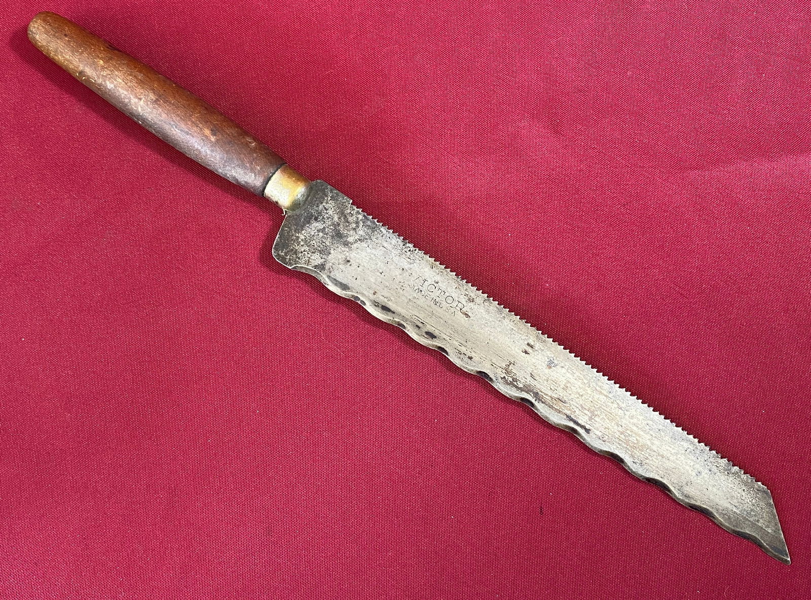 Victor Double Bladed Bread Knife - 14.5"L: Victor Double Bladed Bread Knife - 14.5"L