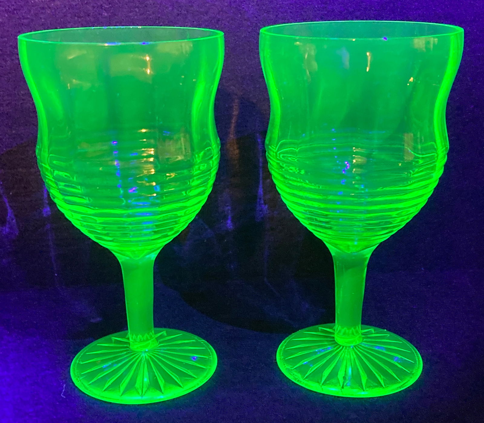 Pair of Vaseline Uranium Ribbed Glasses - For Champagne, Wine, Cocktails (1 of 4)
