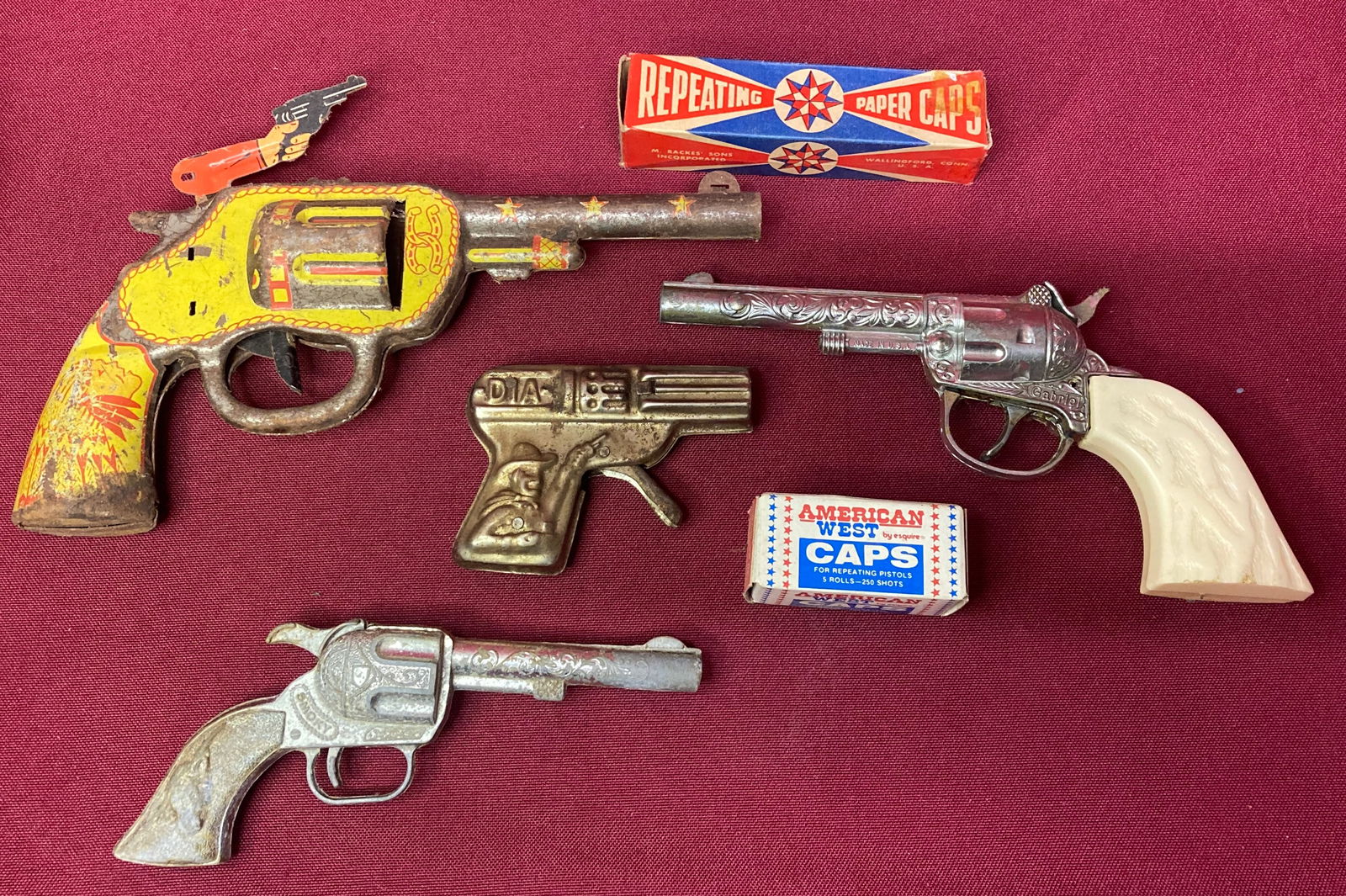 Four Vintage Cap Guns - One Wyandotte 1940s Me and my Buddy Pistol: Four Vintage Cap Guns - One Wyandotte 1940s Me and my Buddy Pistol