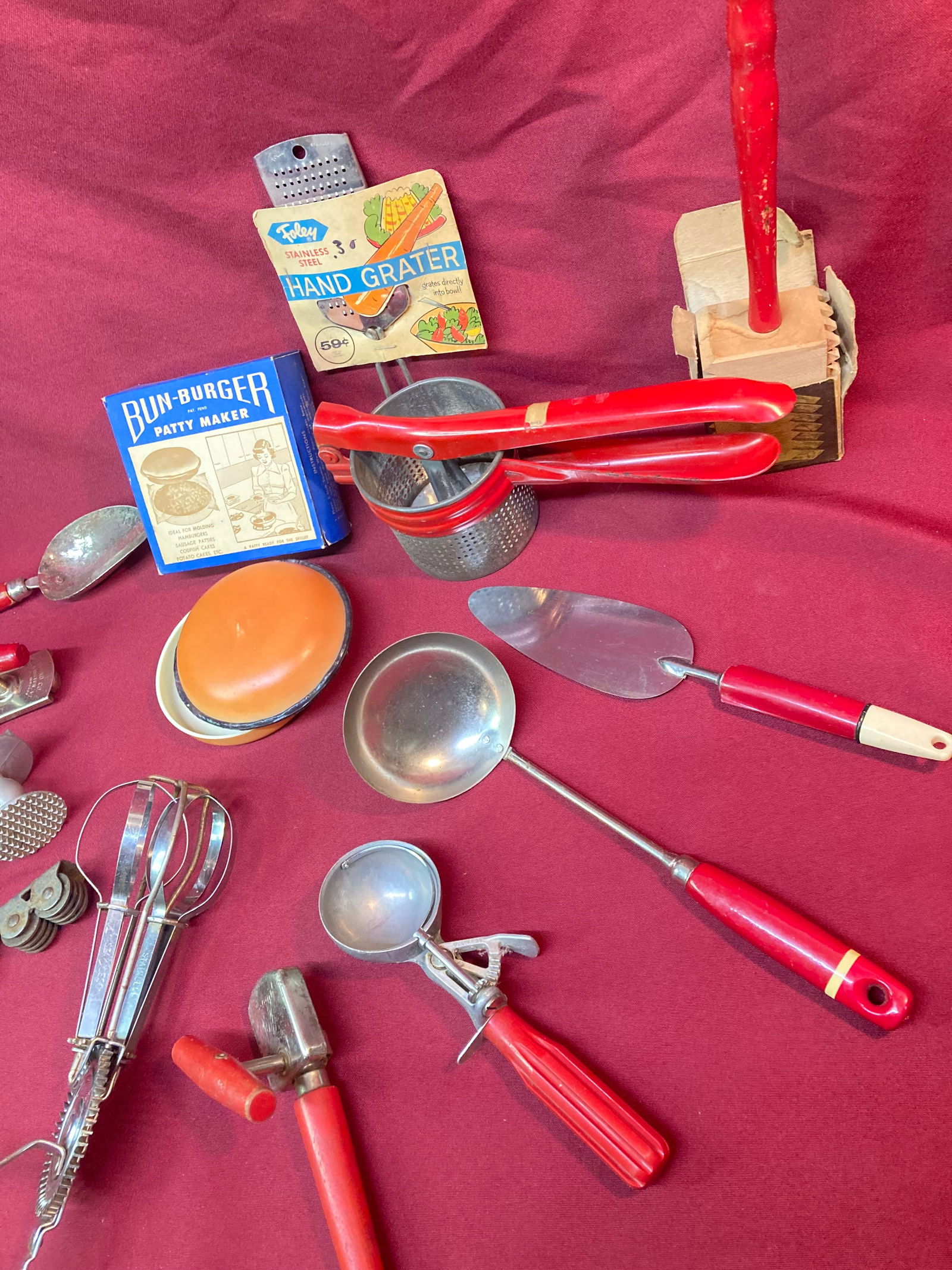 1940s Older Kitchenware Items - 3