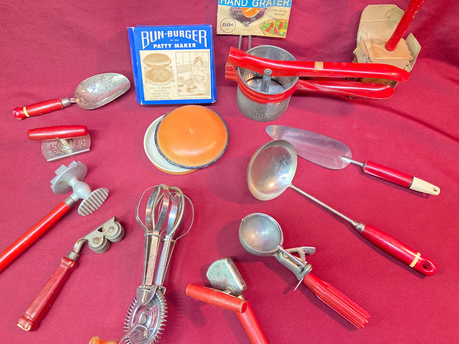 1940s Older Kitchenware Items - 4