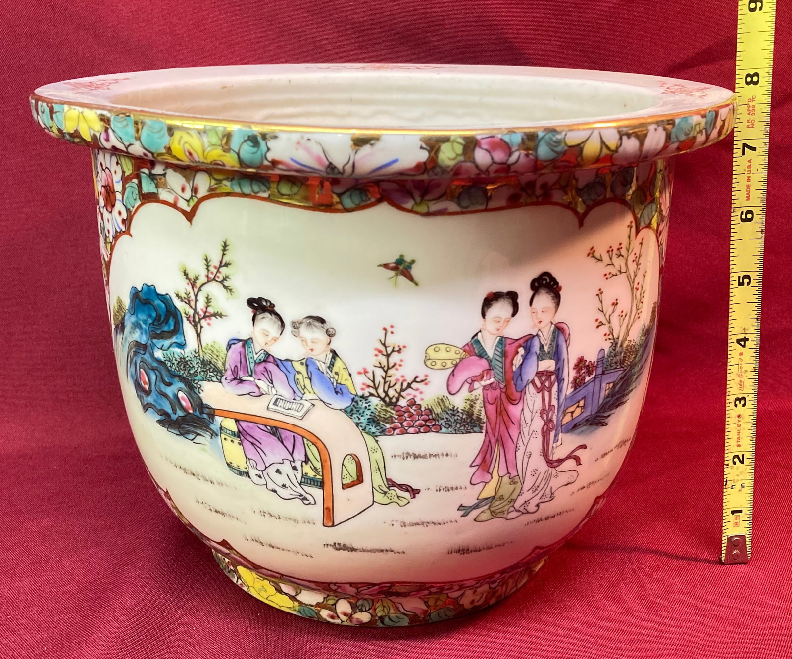 Asian Themed 8" Planter - Hallmarked on Bottom: Asian Themed 8" Planter - Hallmarked on Bottom