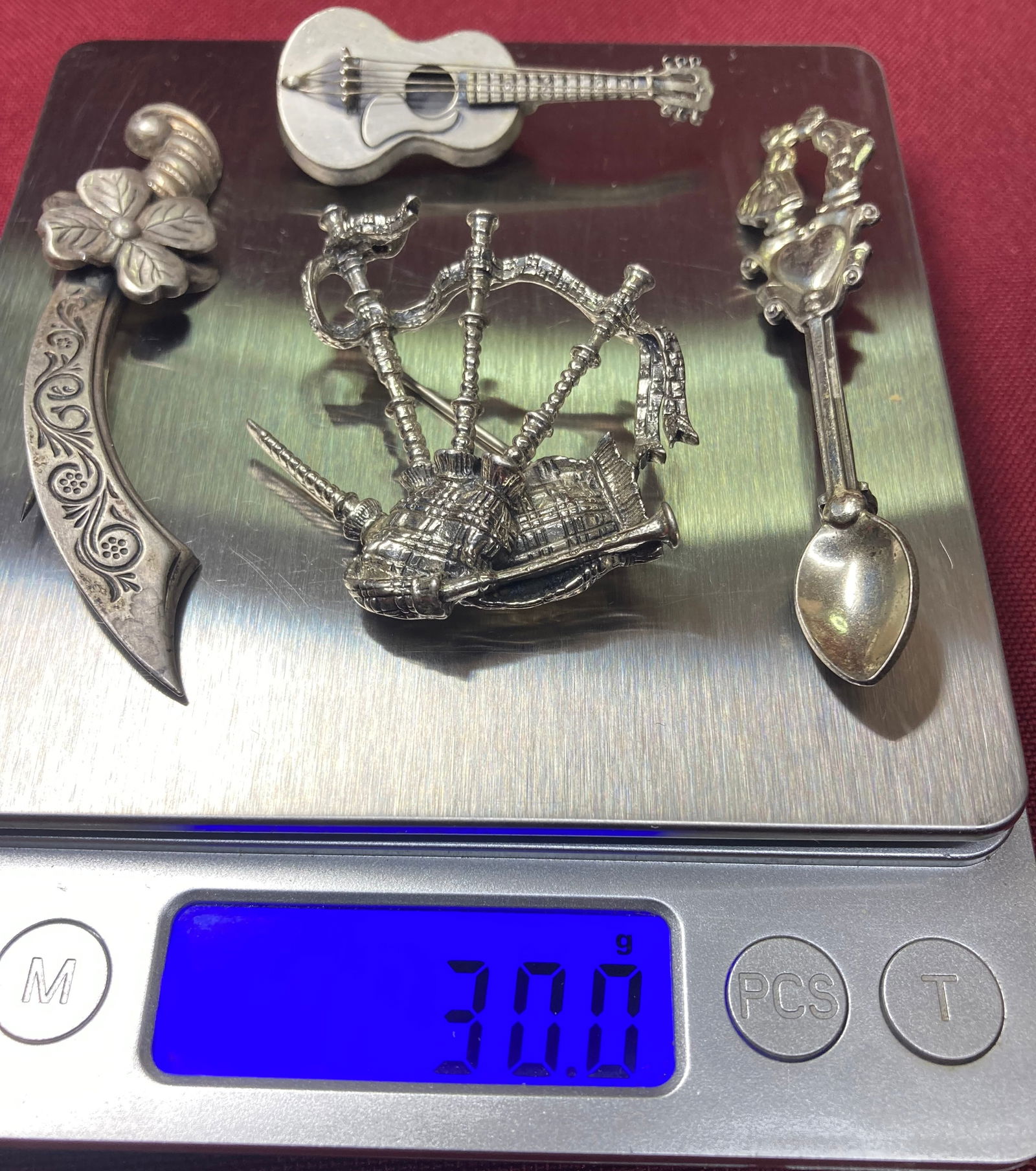 Four Sterling Silver Brooches - 30 Grams - Beau Guitar, Etc.: Four Sterling Silver Brooches - 30 Grams - Beau Guitar, Etc.