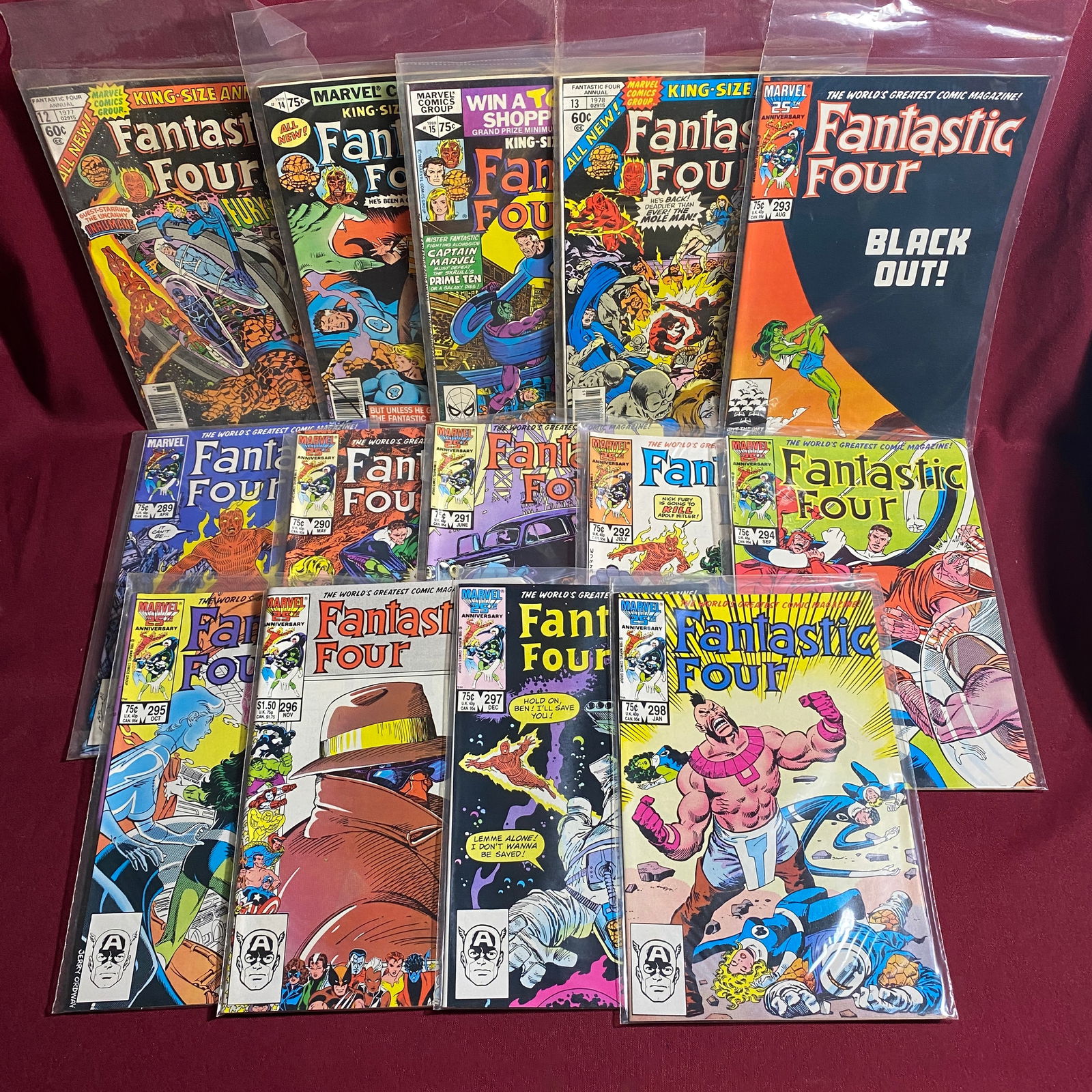 Fourteen Marvel Fantastic Four Comic Books (1 of 5)