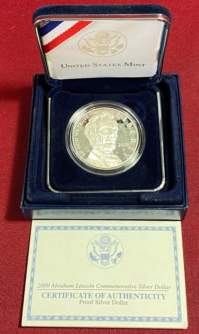2009-P Abraham Lincoln Commemorative Silver Dollar: 2009-P Abraham Lincoln Commemorative Silver Dollar