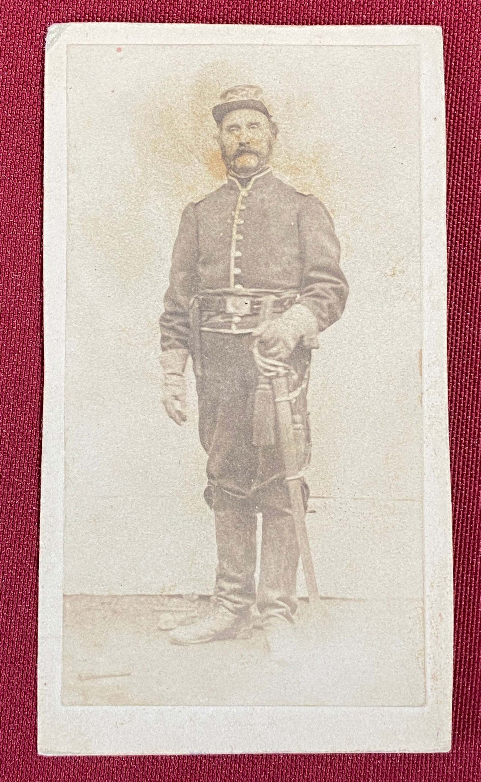 Older Cabinet Card of a Civil War Soldier in Uniform: Older Cabinet Card of a Civil War Soldier in Uniform