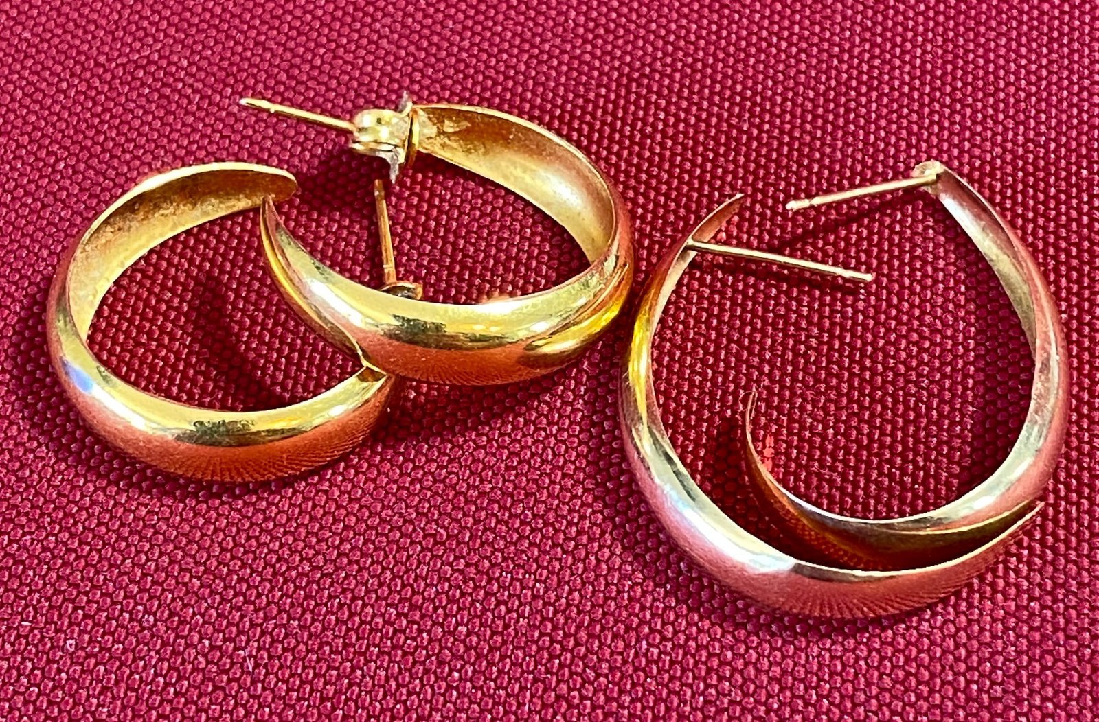 Two Pair 14K Gold Tested Earrings - 2.86 Grams - Condition as Seen - No Gold Marks: Two Pair 14K Gold Tested Earrings - 2.86 Grams - Condition as Seen - No Gold Marks