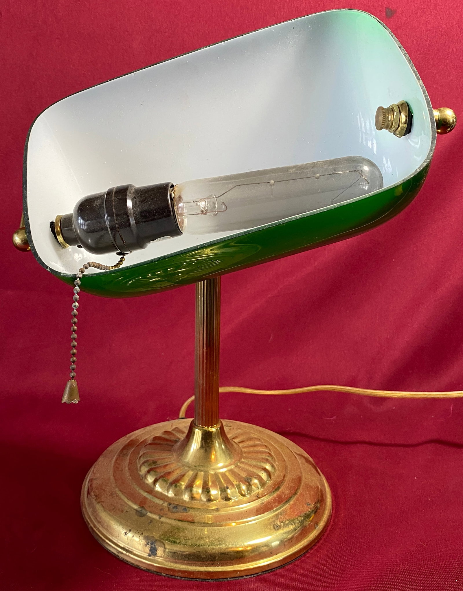 Older Bankers Lamp - Works - Condition as Seen in Photos: Older Bankers Lamp - Works - Condition as Seen in Photos