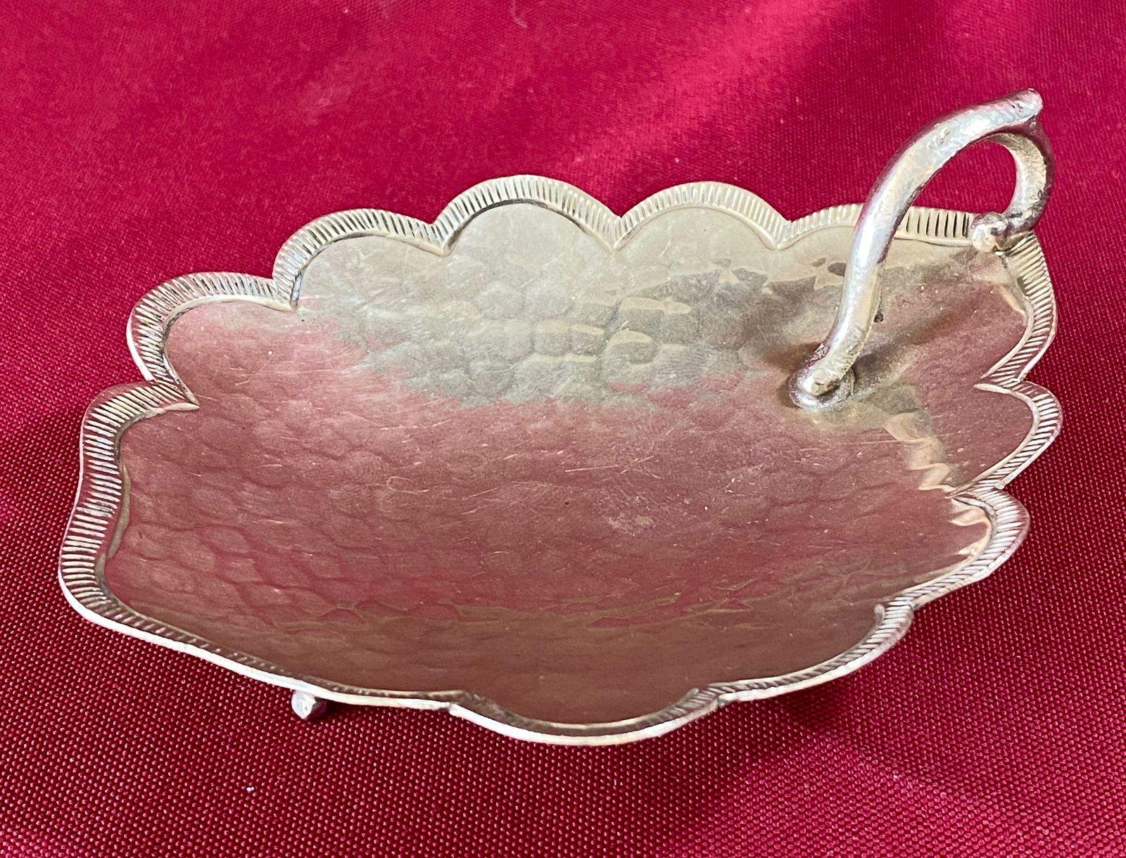 Hecho A Mano Hammered Finger Tray - Worn Mark- Appears 0900 Silver - 77 Grams: Hecho A Mano Hammered Finger Tray - Worn Mark- Appears 0900 Silver - 77 Grams