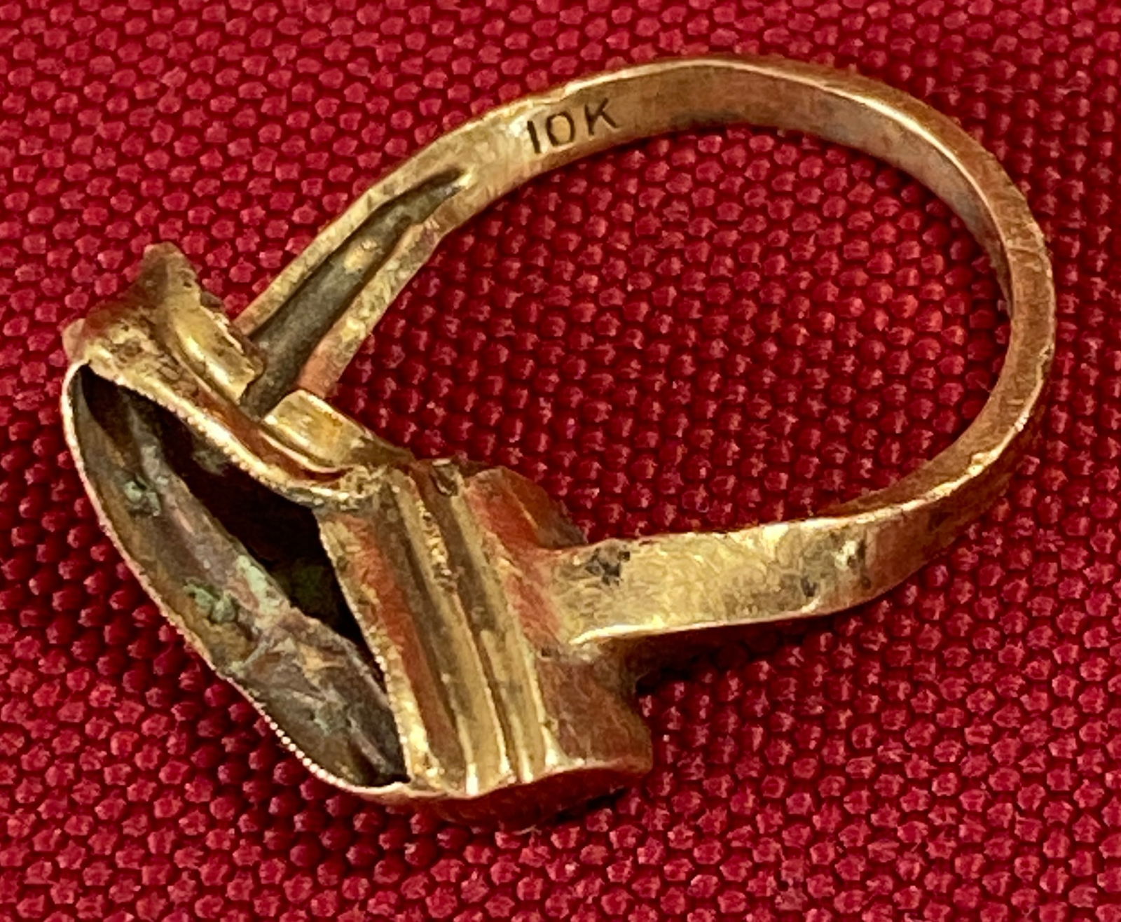 10K Gold Ring - 2.47 Grams - Damaged: 10K Gold Ring - 2.47 Grams - Damaged