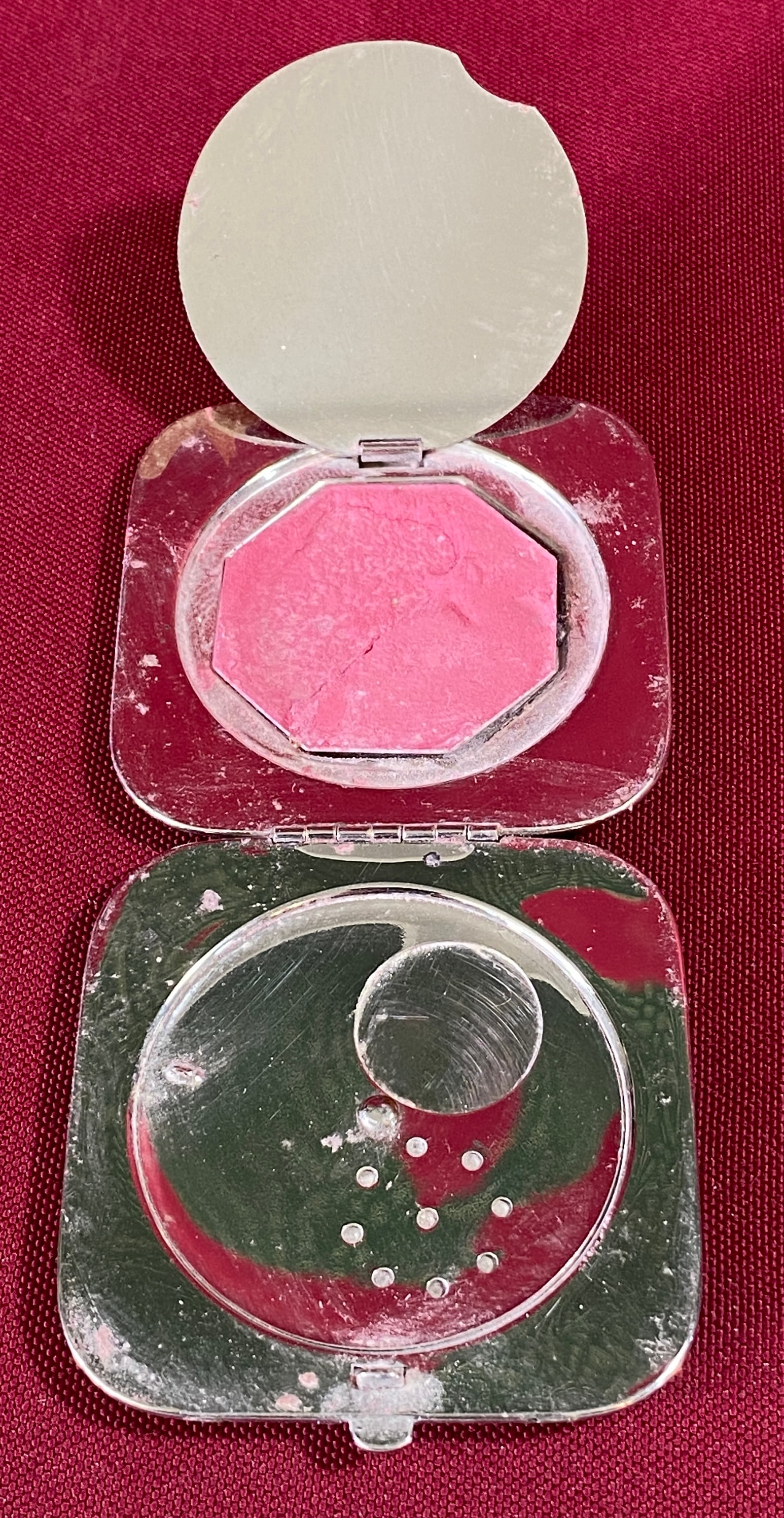 Older Art Deco Compact - 2
