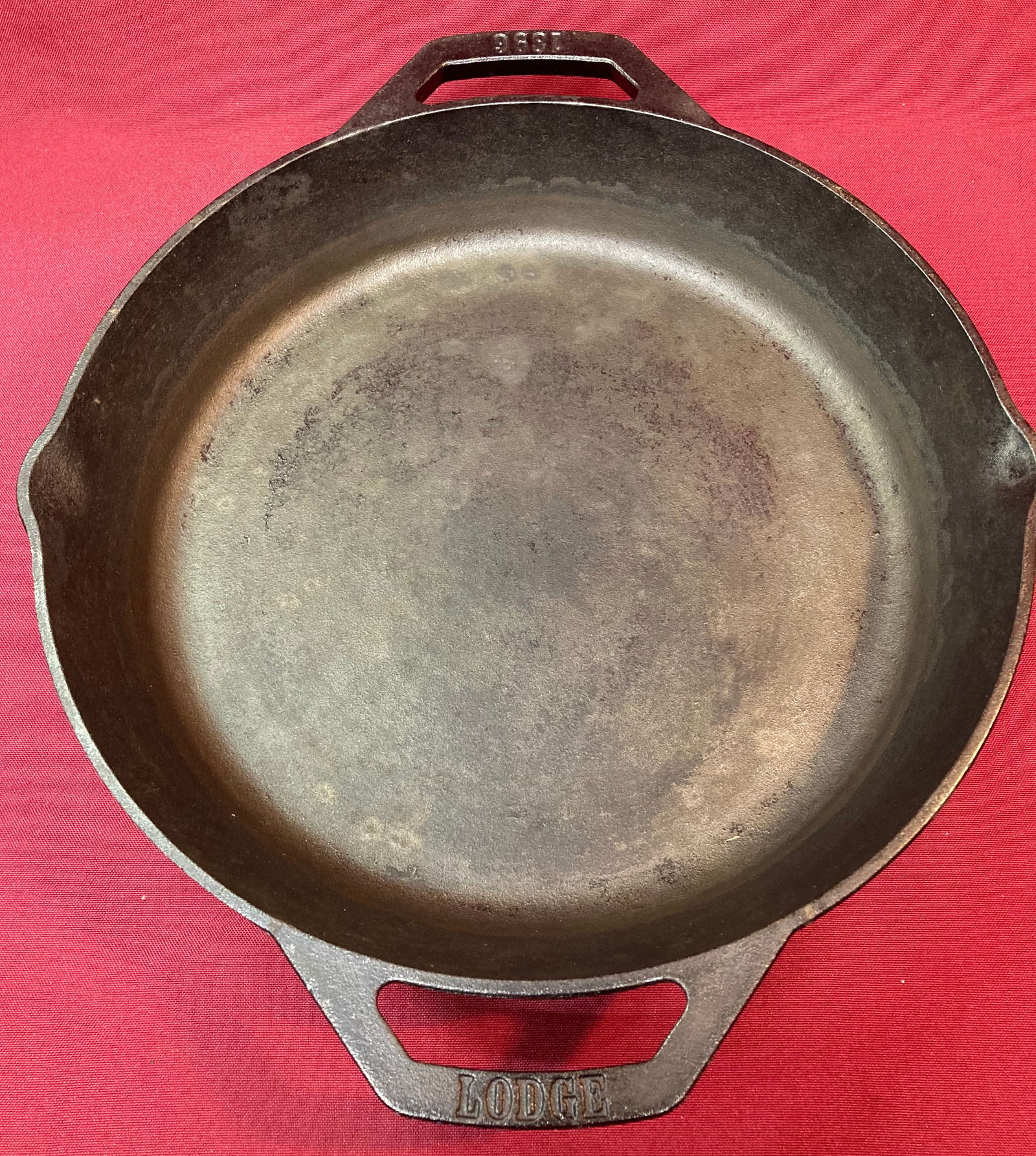 Cast Iron 12" Cast Iron Lodge Skillet 1896 Edition (1 of 3)