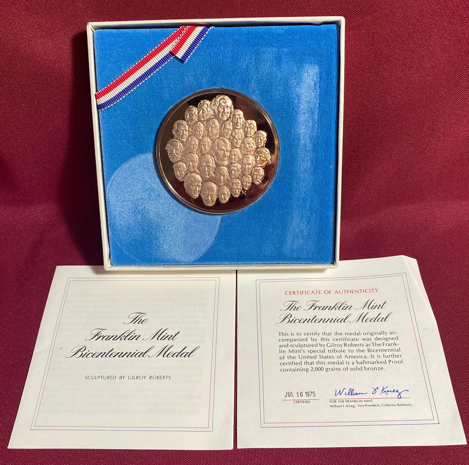 The Franklin Mint Bicentennial Bronze Medal: The Franklin Mint Bicentennial Bronze Medal