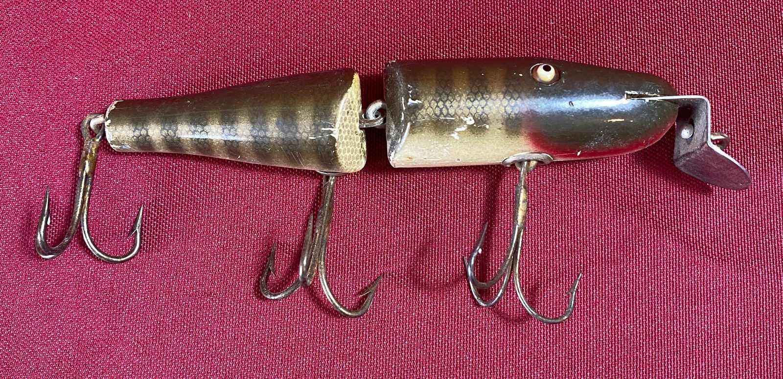 Creek Chub Jointed Pikie Lure with Glass Eyes: Creek Chub Jointed Pikie Lure with Glass Eyes