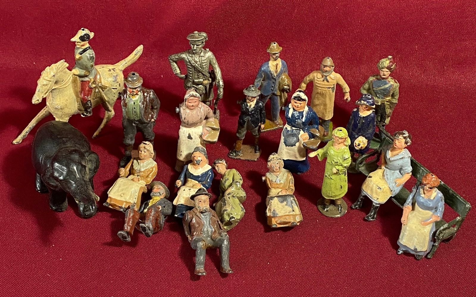 Twenty-One Lead Toy Figurines - Barclay, Etc.: Twenty-One Lead Toy Figurines - Barclay, Etc.
