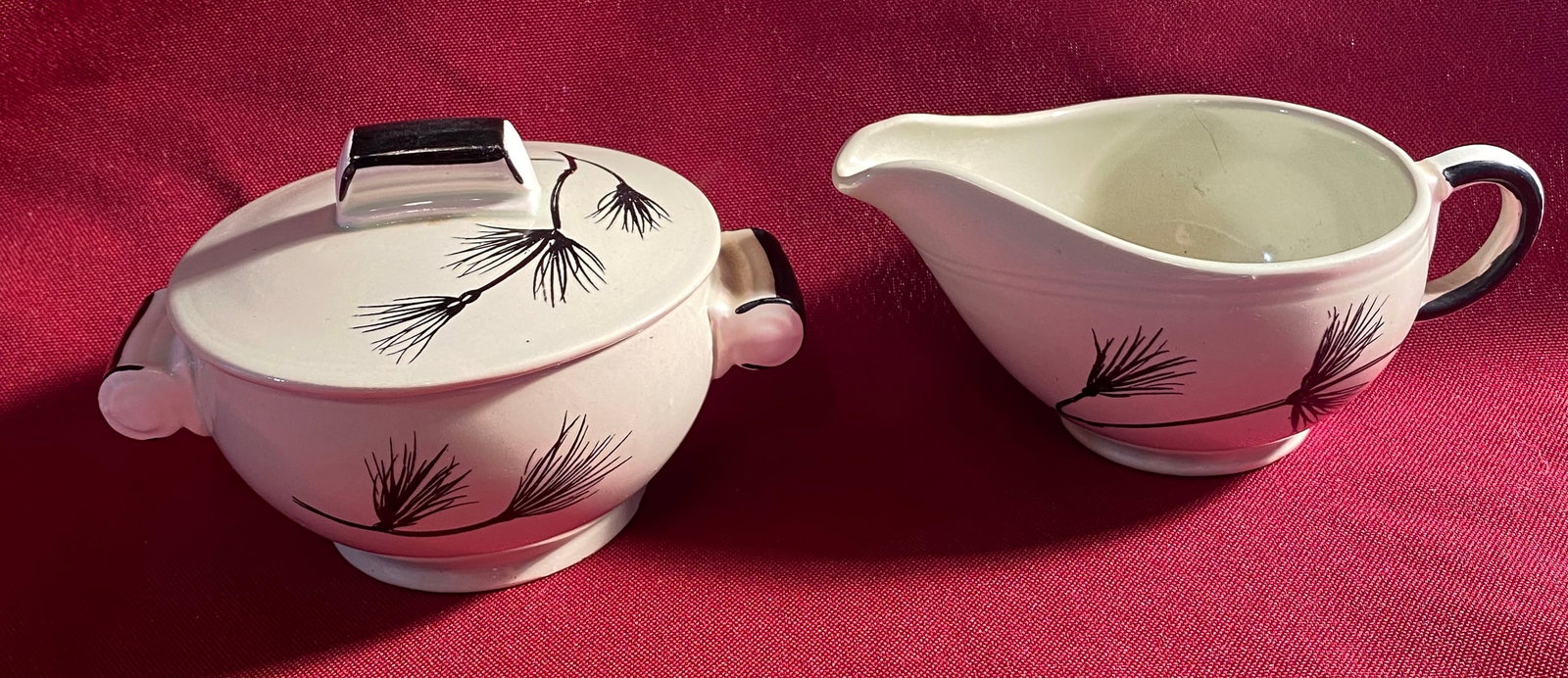 Myrtle Leaf Grindley England Creamer and Sugar (1 of 5)