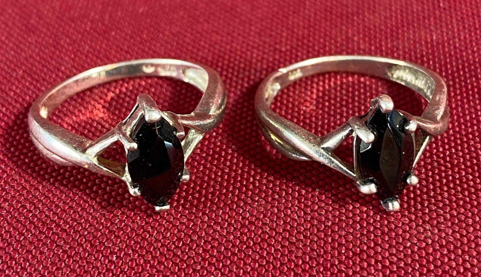 Two Sterling Silver Rings with Black Onyx - Sizes 5.5 & 6 - 4.02 Grams (1 of 9)