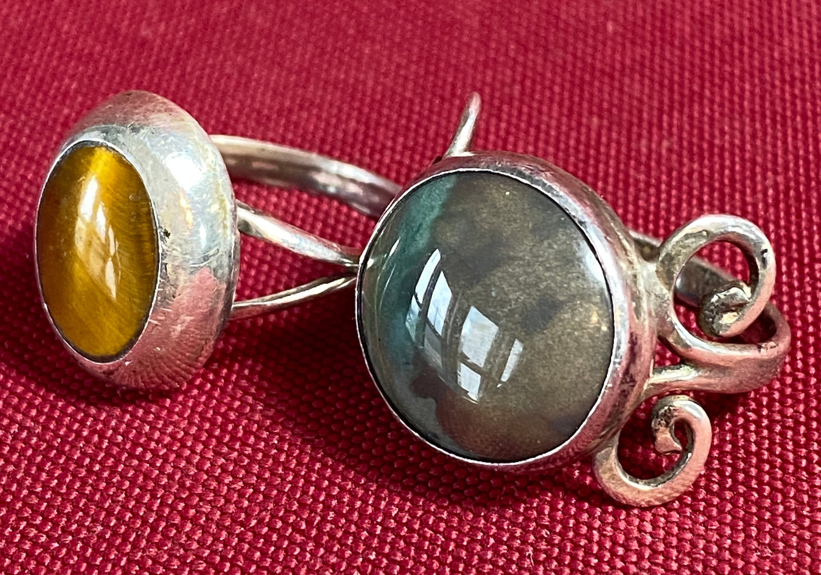 Two Sterling Silver Rings - Sizes 7.75, 6 - Tiger Eye & Turquoise (?) - 8.15 Grams (1 of 7)