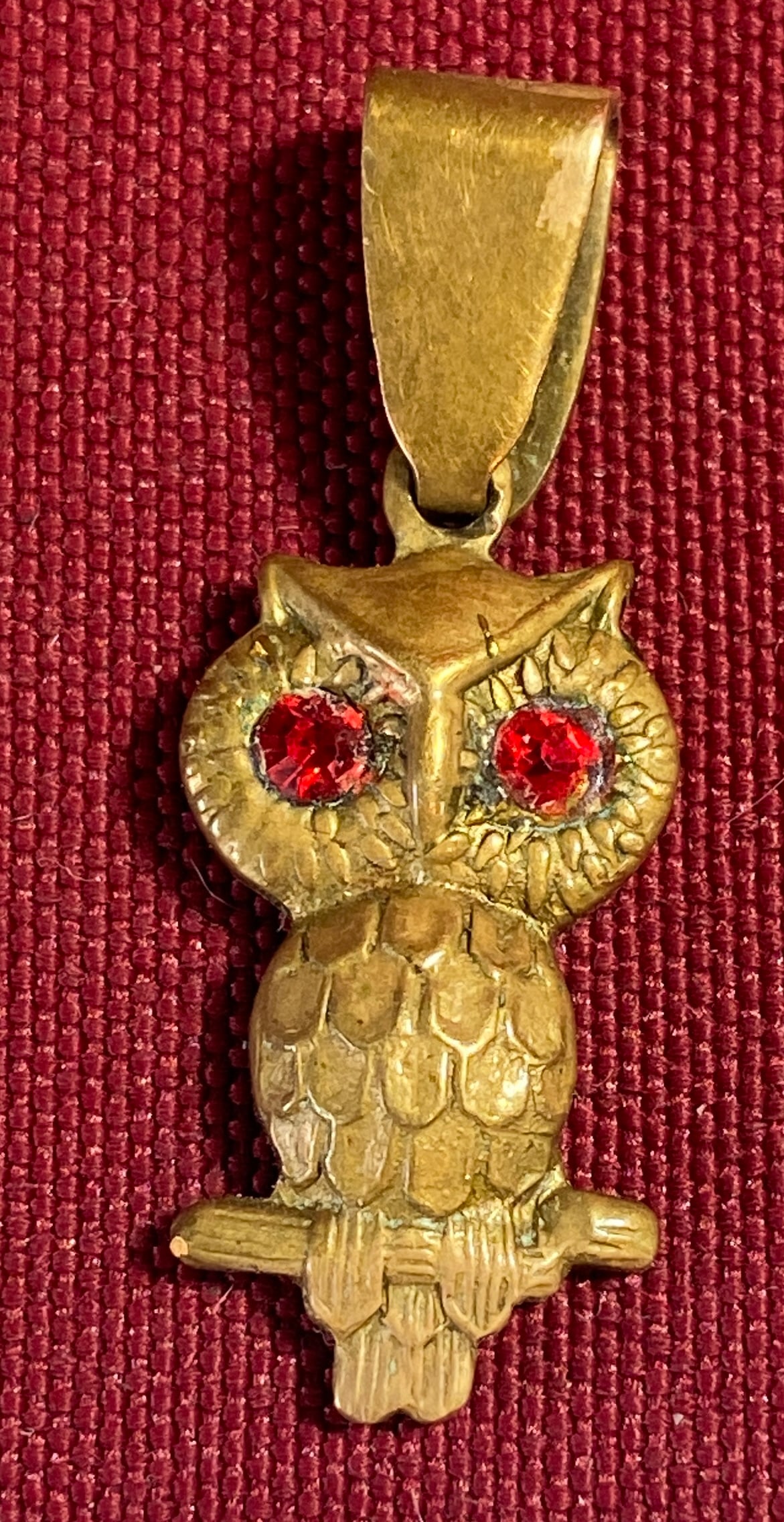 18K Marked Gold Owl Pendant with Red Stones for Eyes - 5.36 Grams (1 of 7)