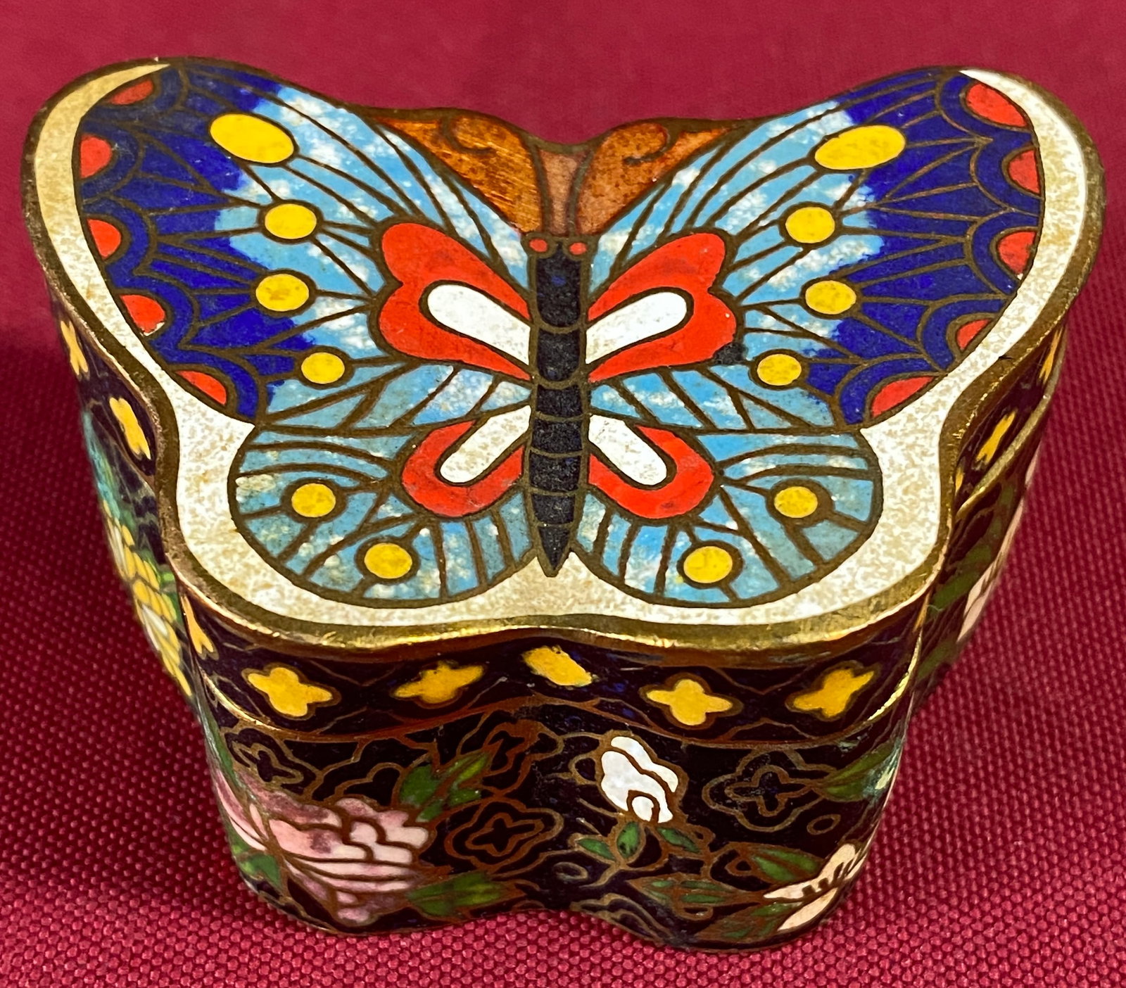 Cloisonne Butterfly Trinket Box (1 of 5)