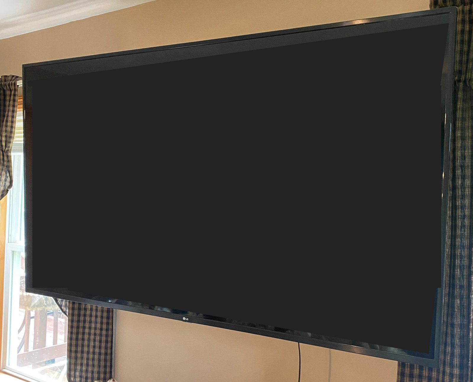 Large LG Flat Screen TV - 58"x32" - with Wall Mount & Remote Control - Absolutely No Shipping (1 of 5)