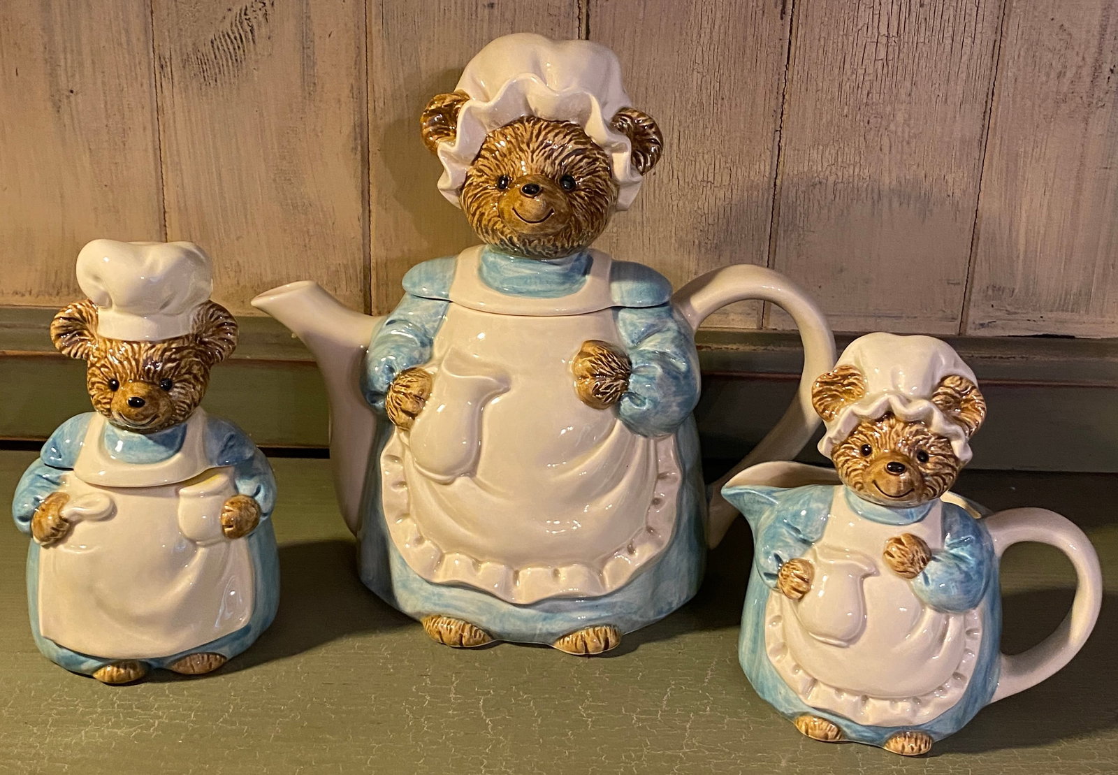 Bear Tea Set with Teapot, Creamer, and Sugar Bowl (1 of 6)