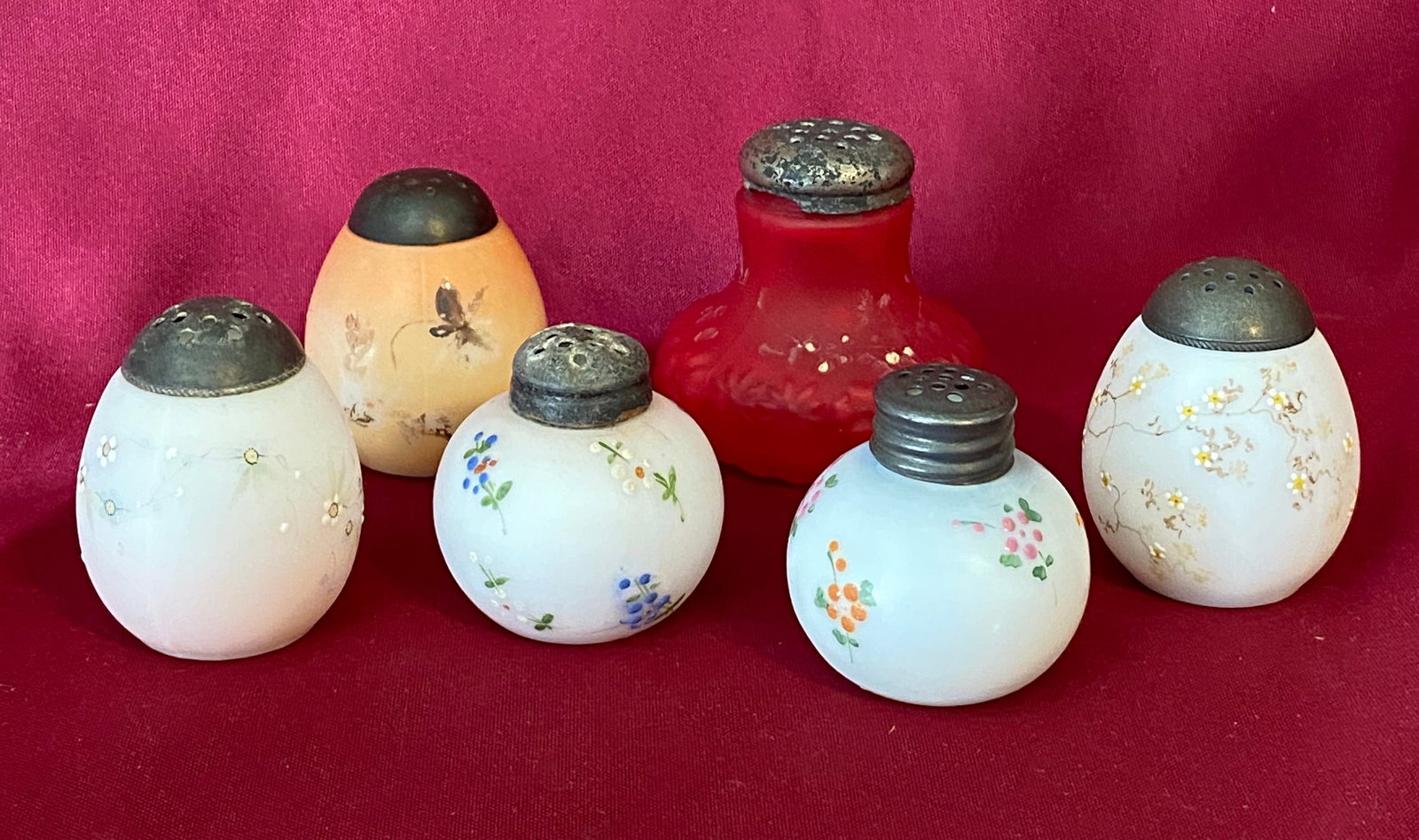 Six Small Hand-Painted Shakers - Including Mt Washington & Red Pigeon Blood(?) - Various Conditions (1 of 12)