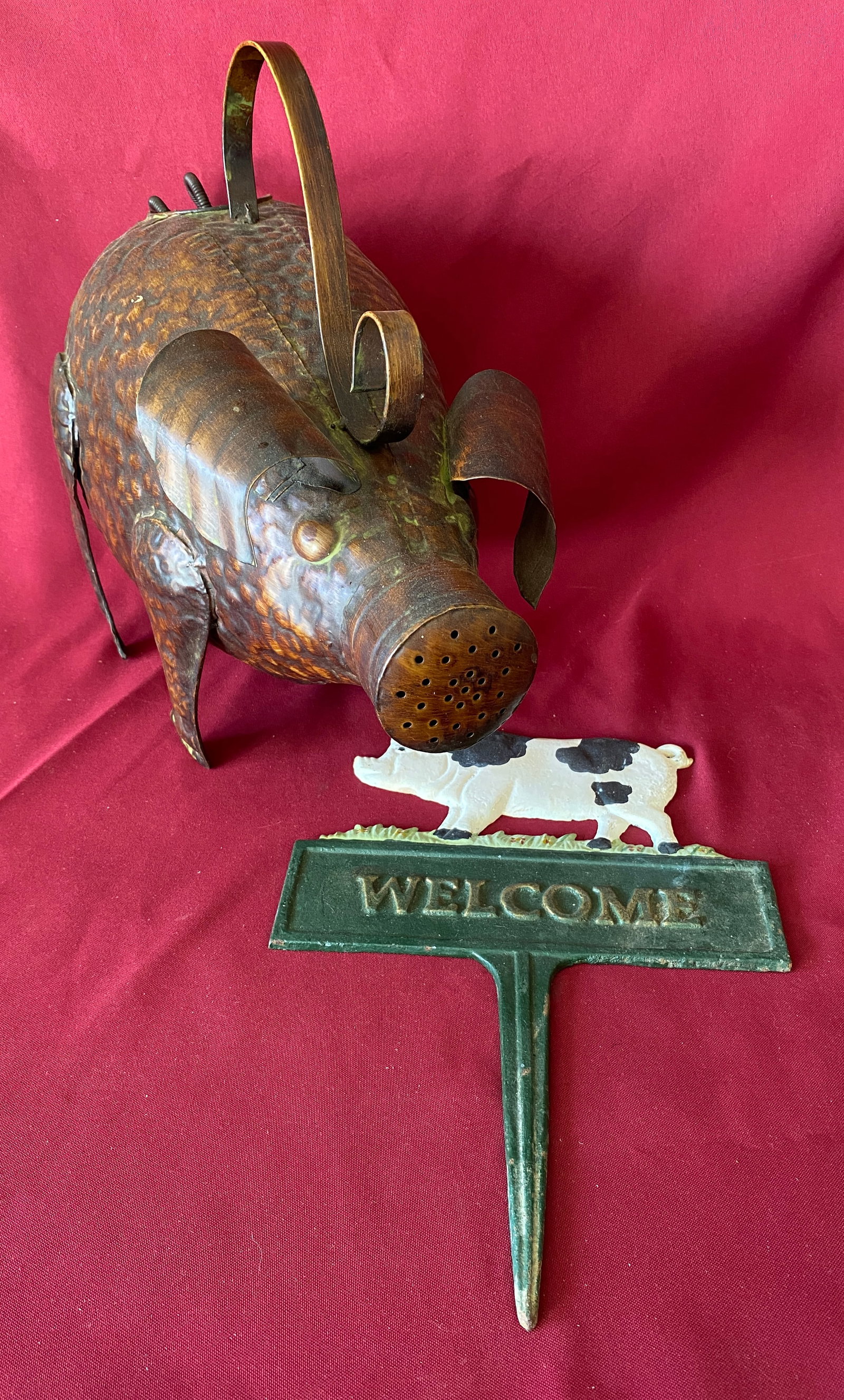Outdoor Pig Decor - Stake and Watering Can (1 of 5)