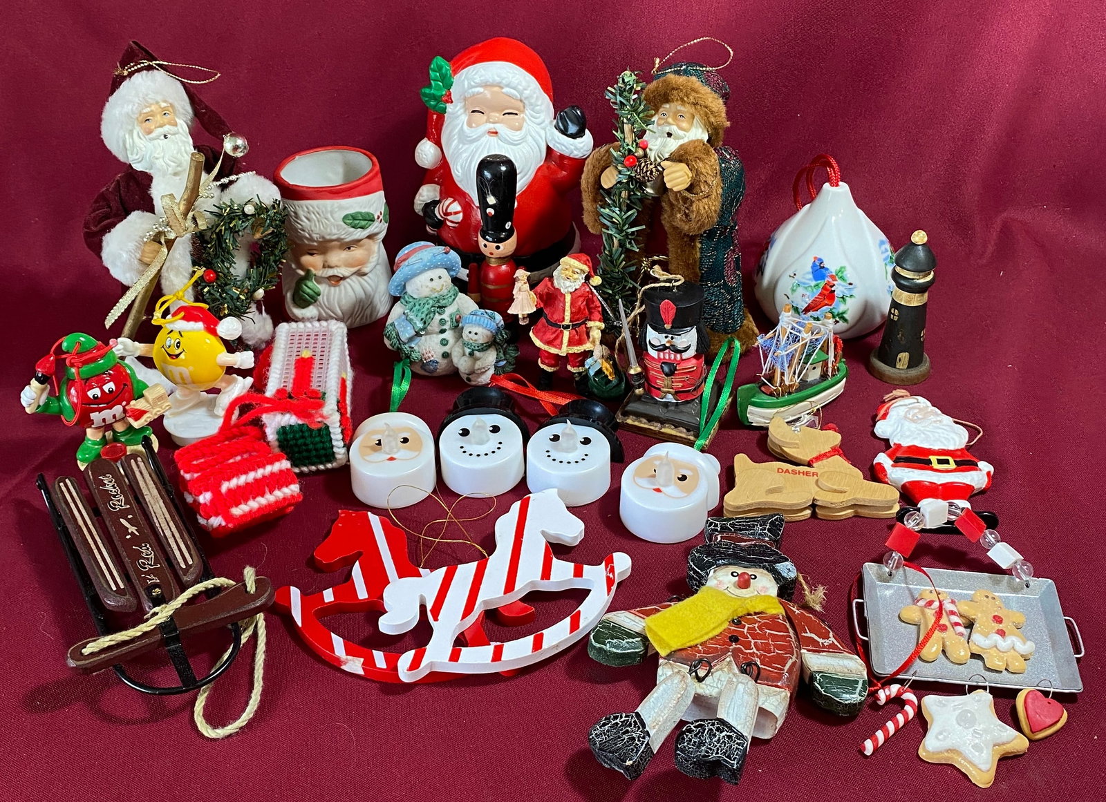Various Christmas Items - Mostly Ornaments (1 of 6)