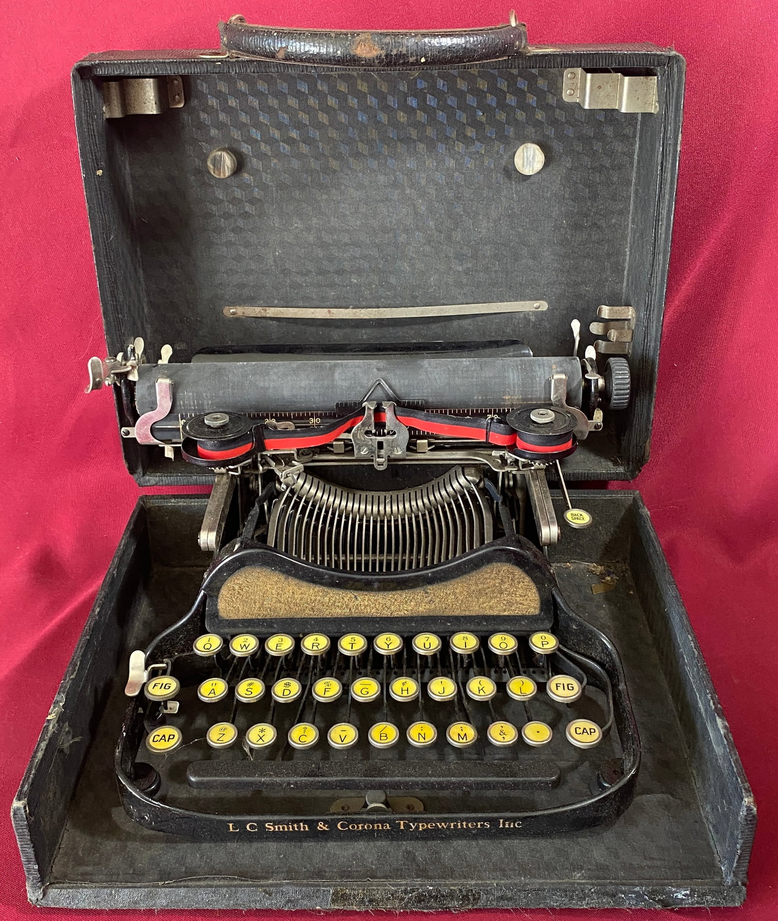 L.C. Smith & Corona Typewriter in Case - Absolutely No Shipping - 13"x16"x8" (1 of 7)