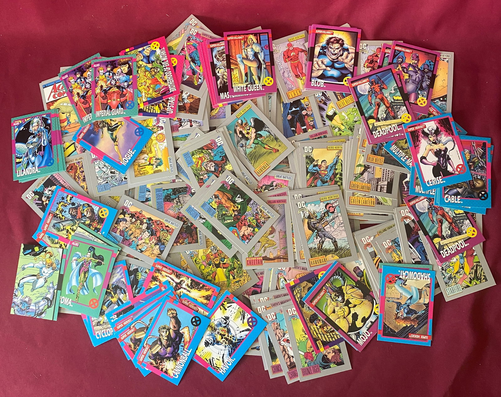 Various DC and Marvel Collectible Cards (1 of 8)