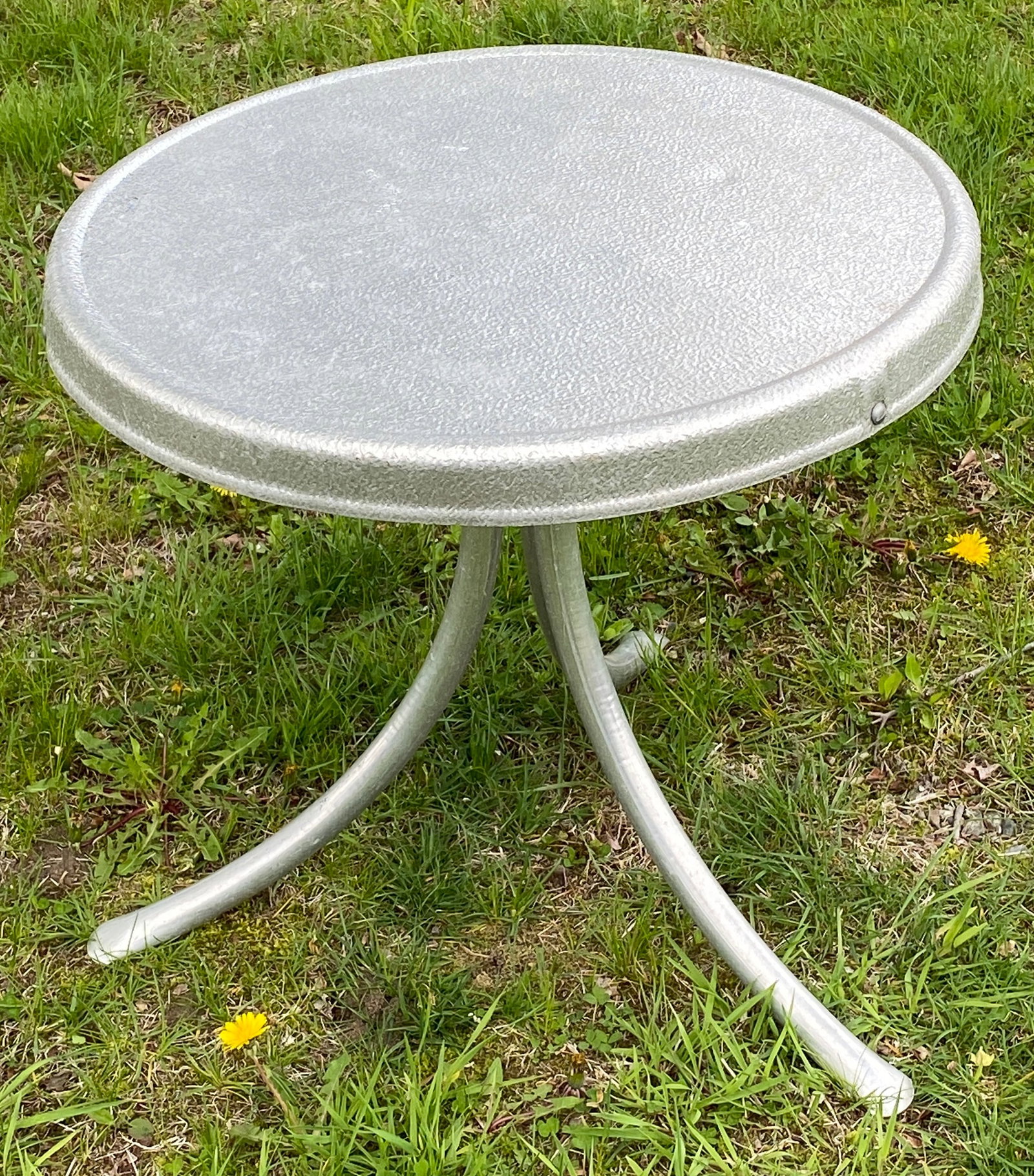 Older Aluminum Outdoor Patio Table - 19"x20" - Absolutely No Shipping (1 of 4)