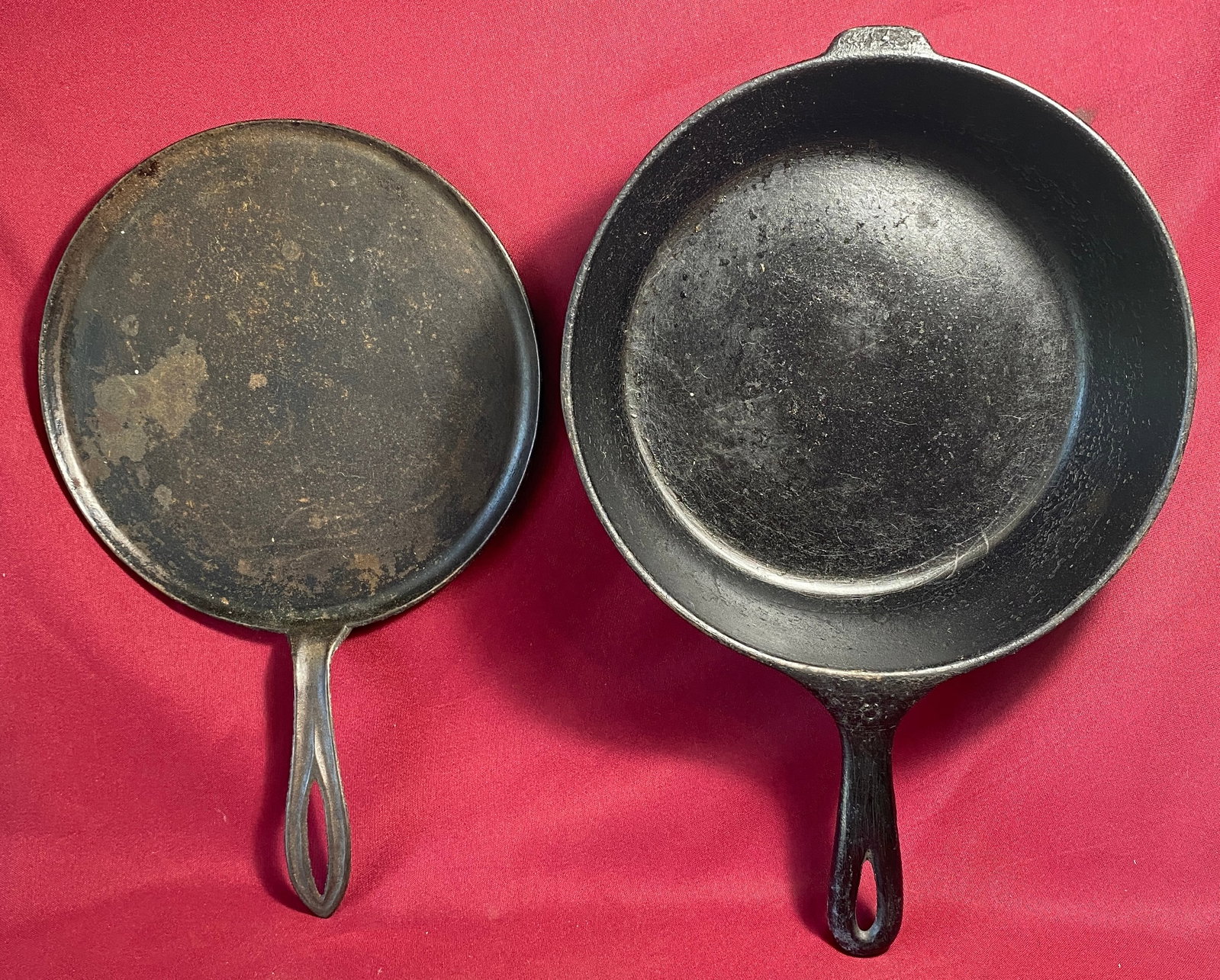 Two Cast Iron Pans - Wa(gner) No.8 and Griddle (1 of 5)