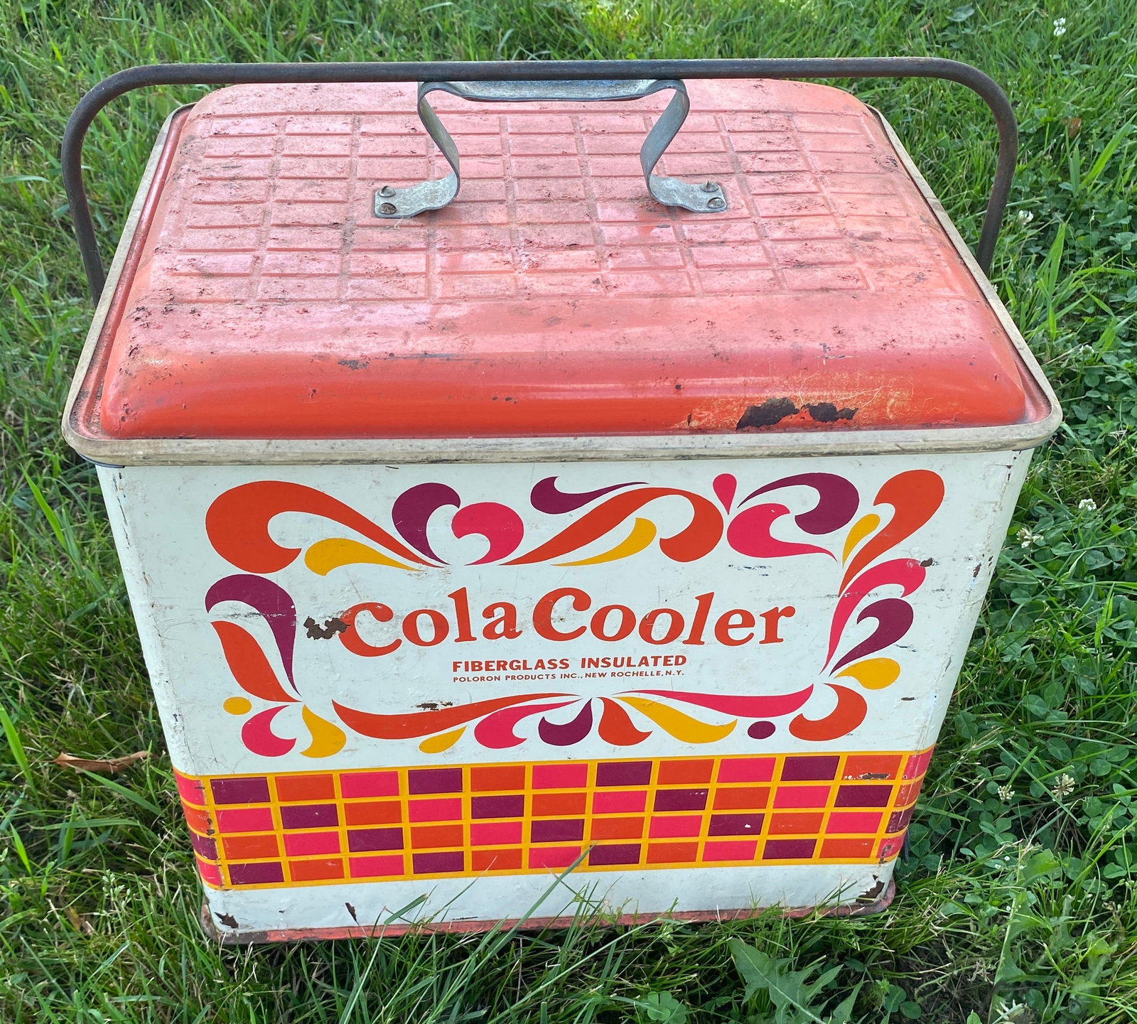 Mid-Century Metal Cola Cooler (1 of 11)
