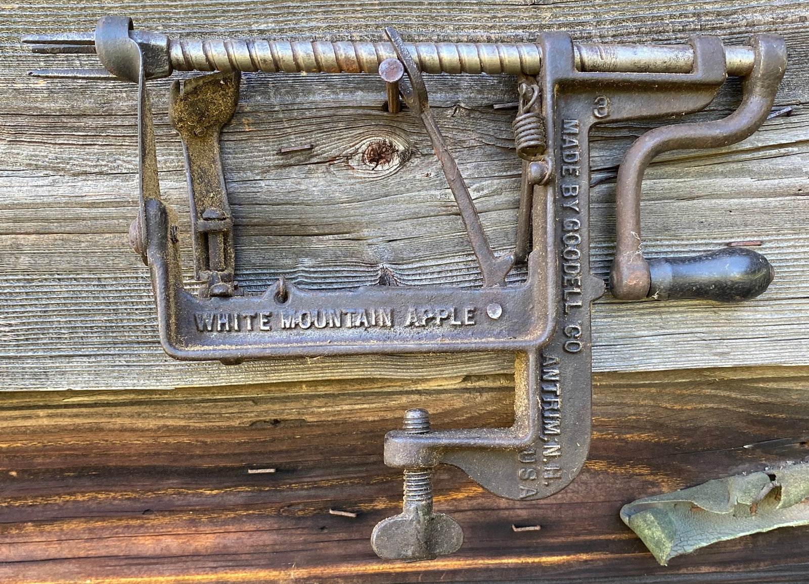 Antique White Mountain Apple Peeler - Made by Goodell Co.: Antique White Mountain Apple Peeler - Made by Goodell Co.