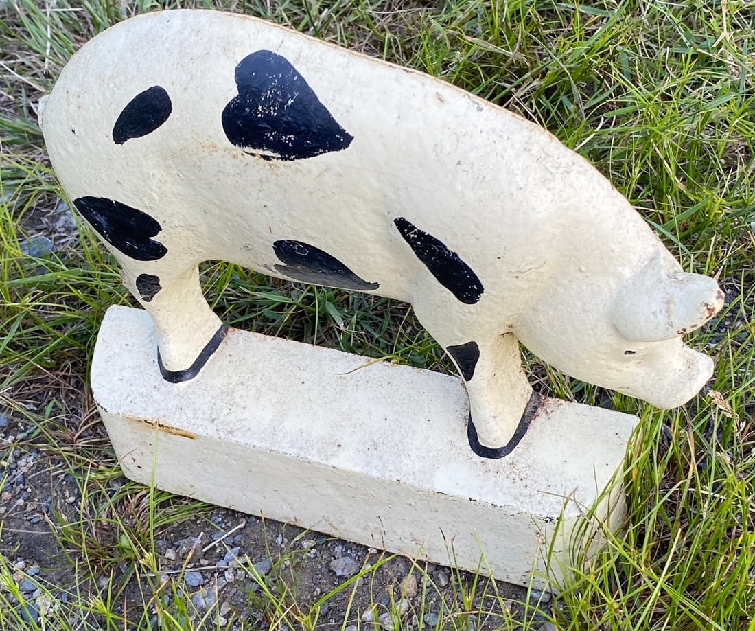 Cast Iron Pig Doorstop (1 of 6)