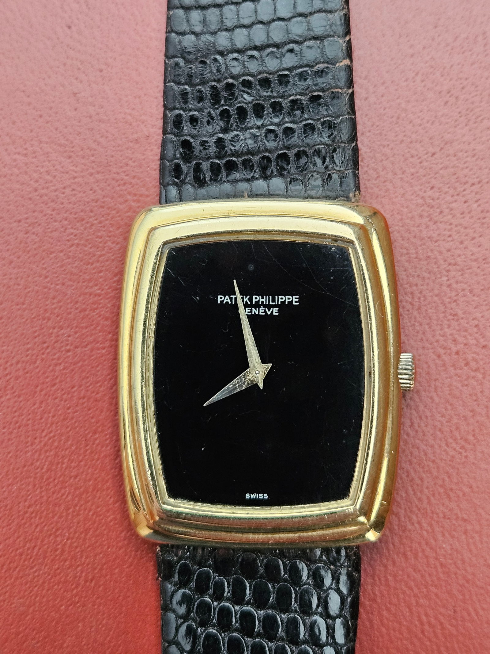 Patek Philippe vintage 70’s onyx dial watch. Reference 3732: Brand: Patek PhilippeModel: Reference number: 3732Movement: manual windPeriod: 1978 circaSize: 28x35mmCase material: 18k yellow goldDial color: onyx stone dial (black)Notes: Beautiful shaped case desi