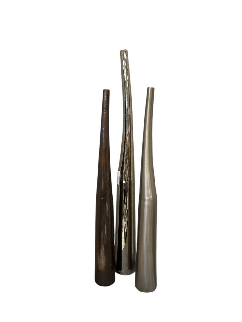 SET OF THREE HOME DECOR DESIGNER STYLE METAL FLOOR VASES (1 of 6)