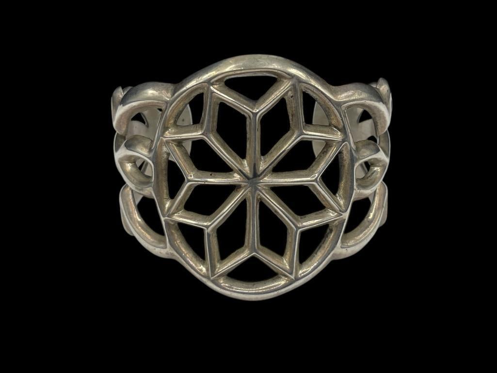 VINTAGE NAVAJO N. TSO ARTIST SIGNED STERLING SILVER SAND CAST STYLE CUFF BRACELET (1 of 6)
