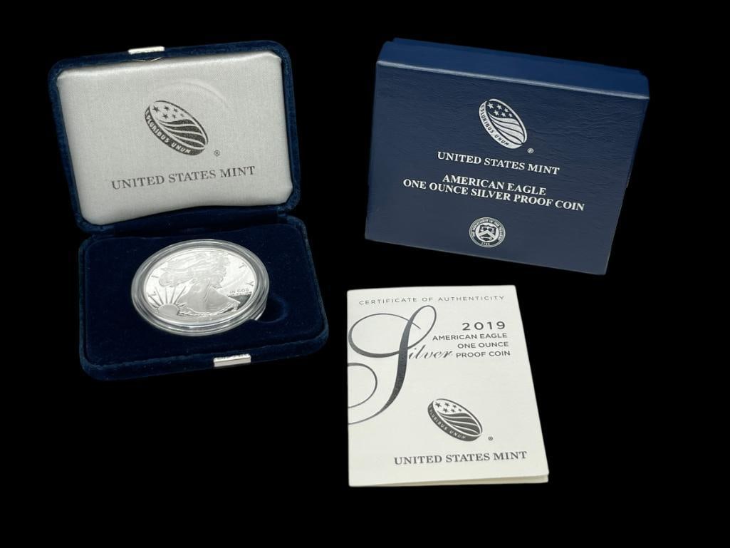2019 AMERICAN SILVER EAGLE PROOF COIN IN ORIGINAL CASE WITH CERTIFICATE OF AUTHENTICITY AND BOX: .999 FINE SILVER 1 TROY OUNCE