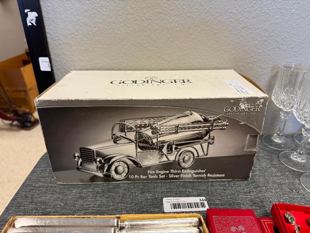 GODINGER POLISHED SILVER FINISH FIRE ENGINE THIRST EXTINGUISHER COCKTAIL SHAKER WITH BAR TOOL SET (1 of 10)